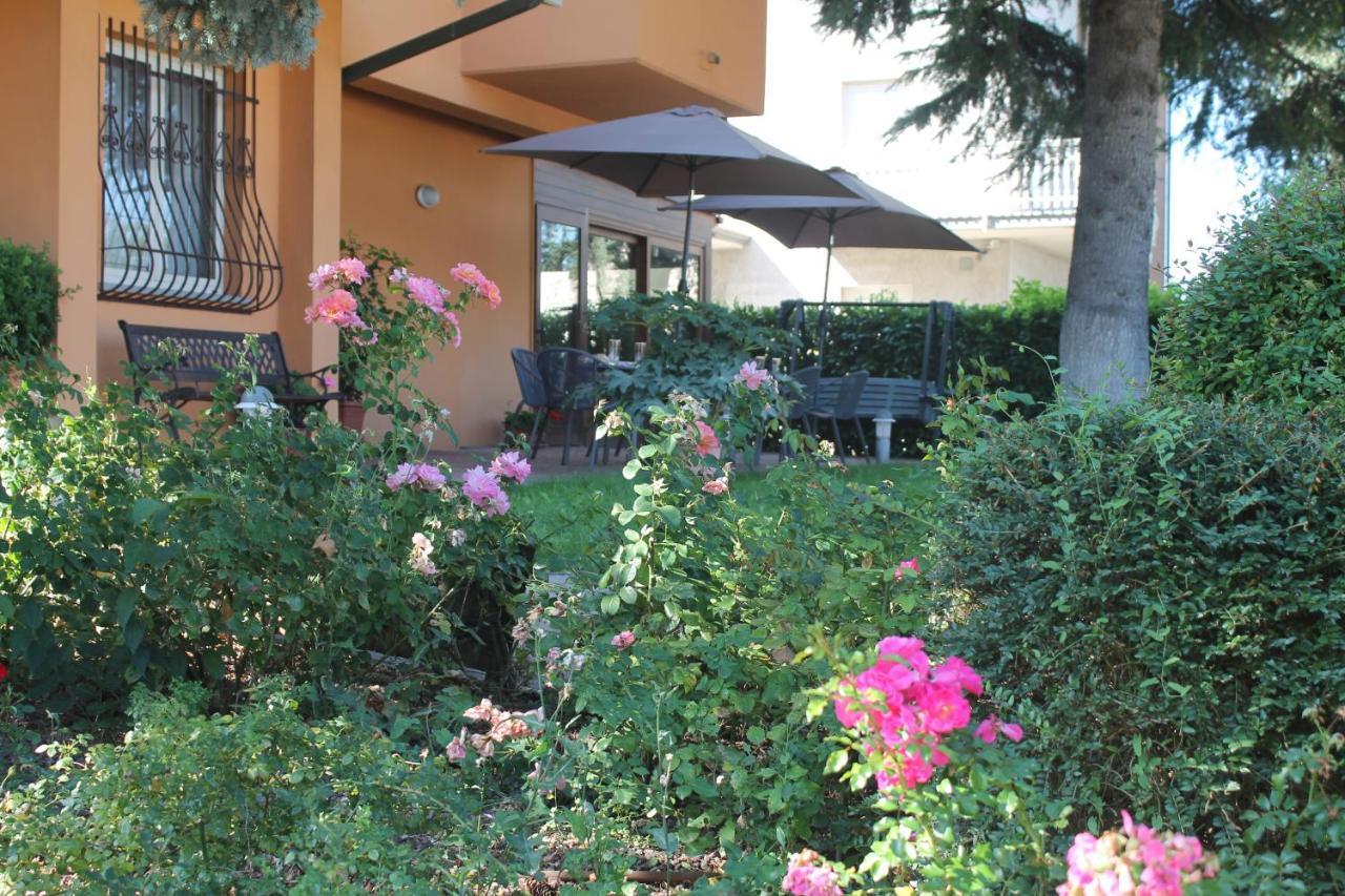 Hotel Cladan Asís Exterior foto
